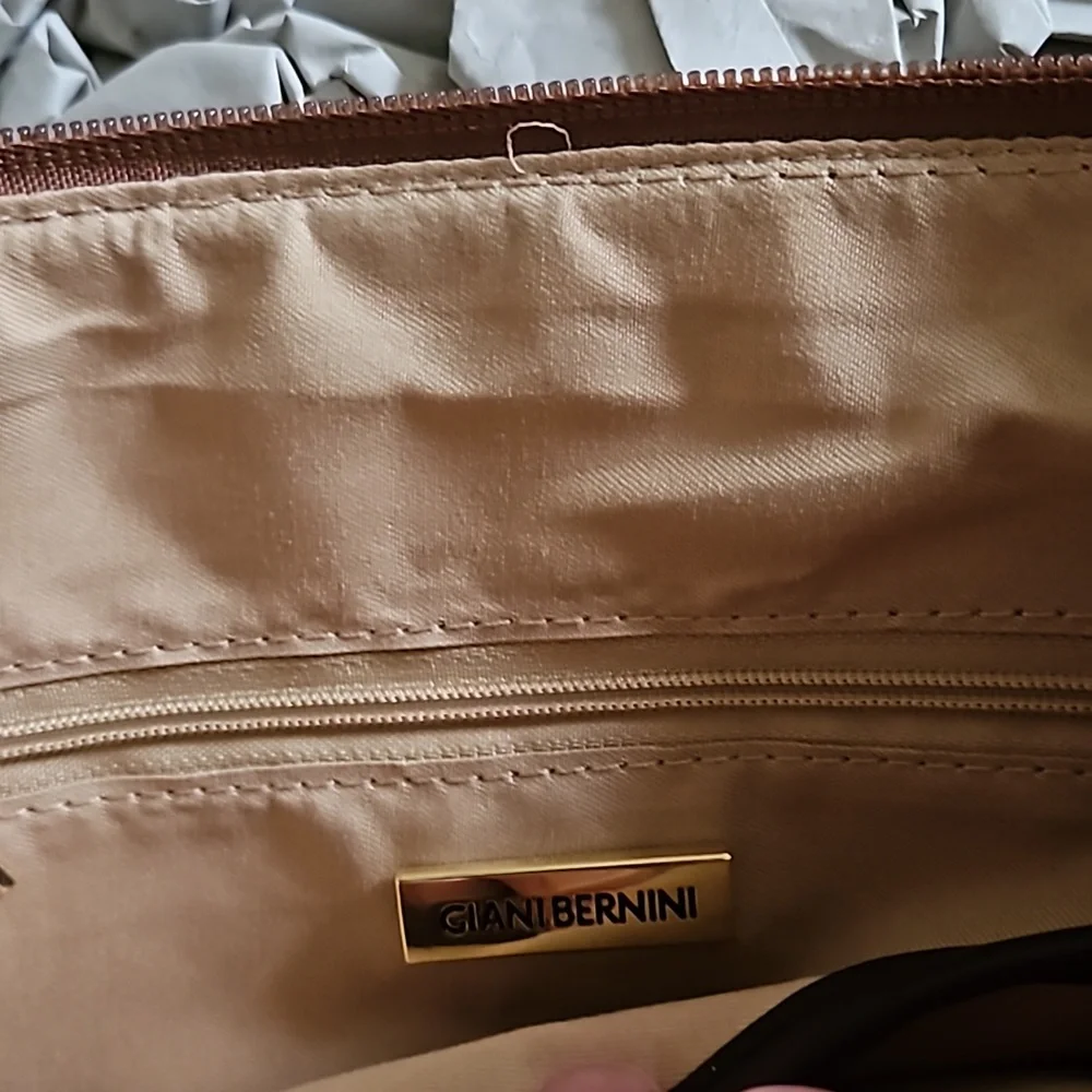 Giani Bernini Designer Embossed Faux Ostrich Crossbody Bag Purse Mocha Gold NWT